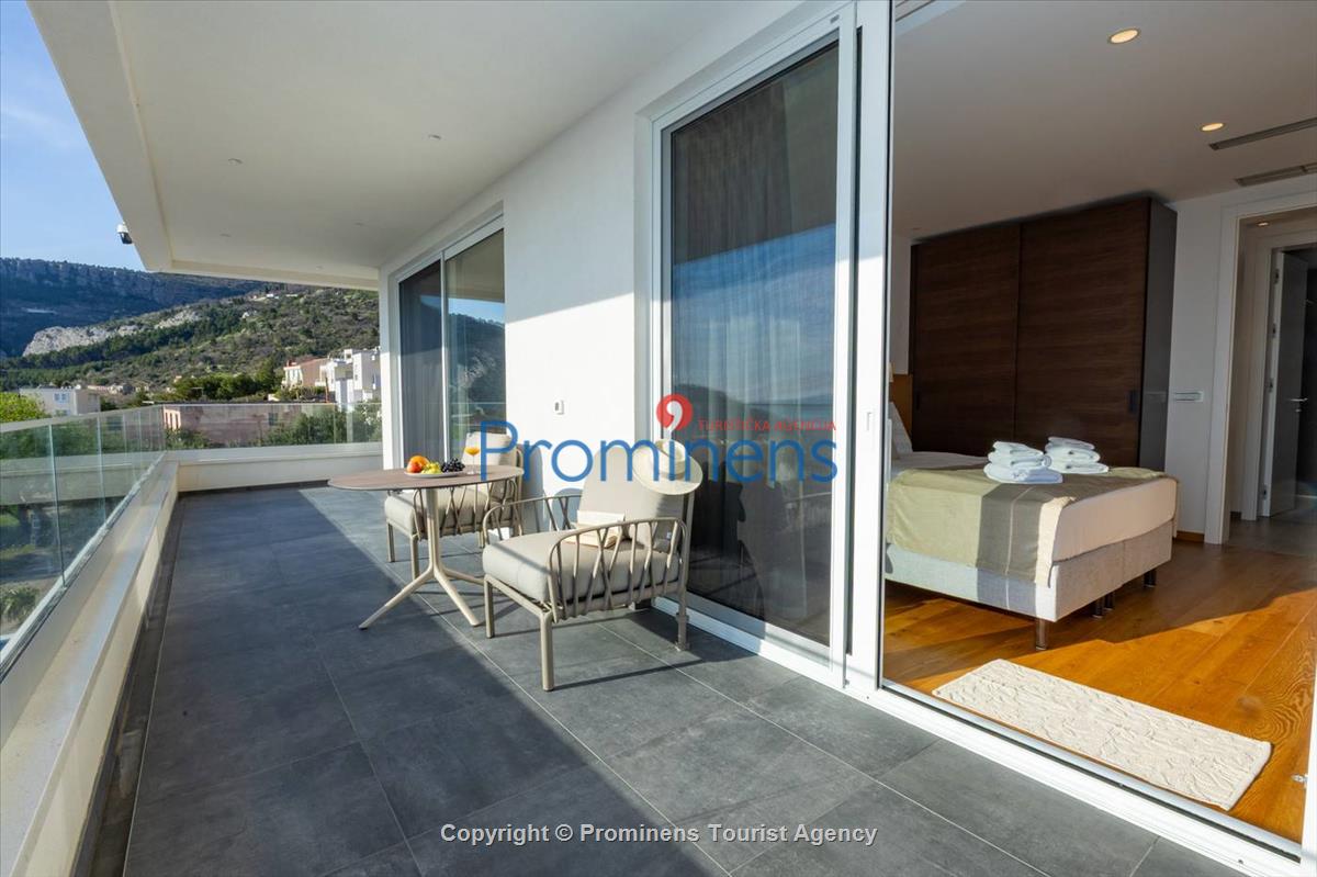 Luxury penthouse Sara Makarska