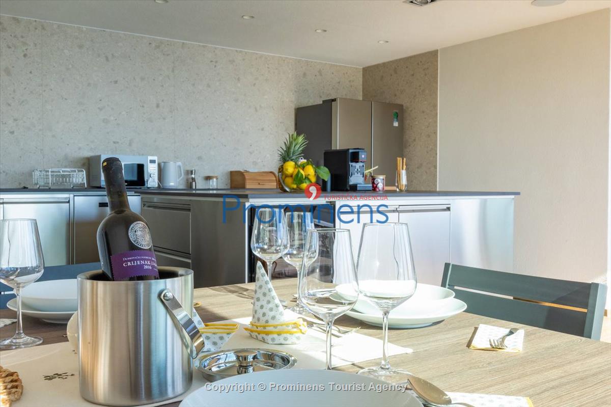 Luxury penthouse Sara Makarska