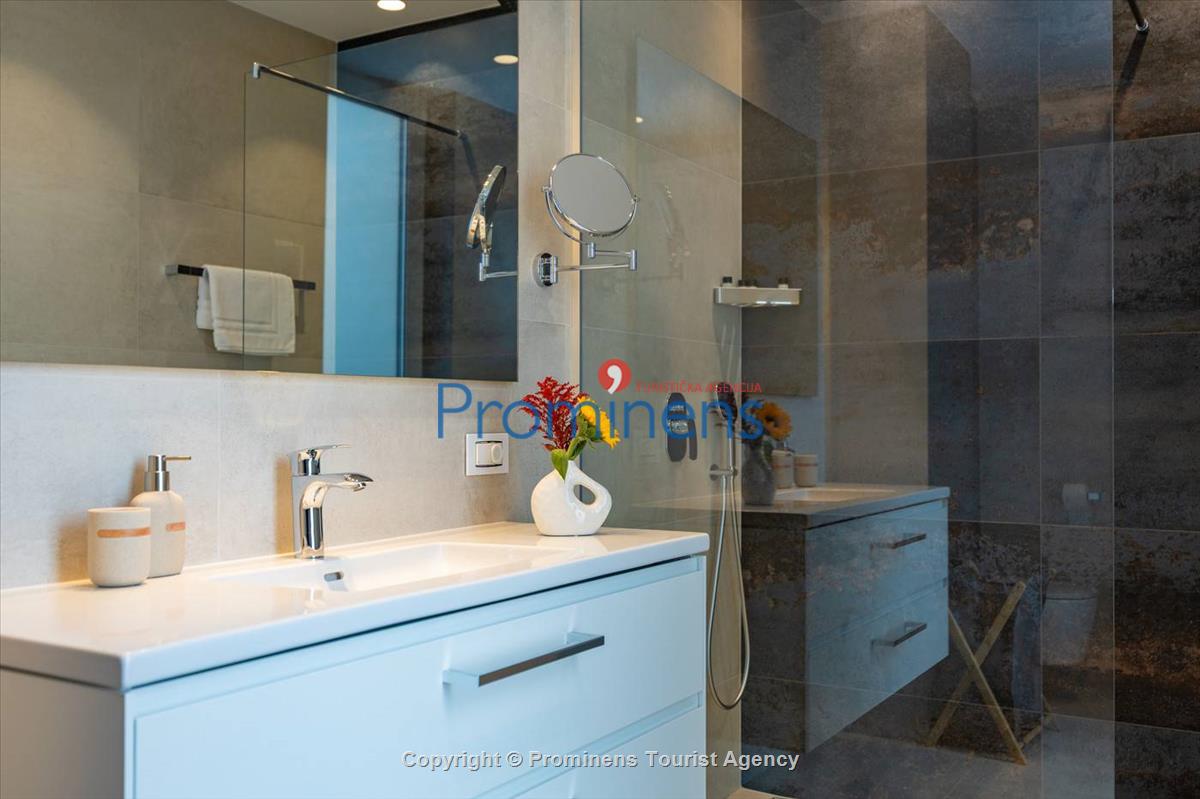 Luxury penthouse Sara Makarska