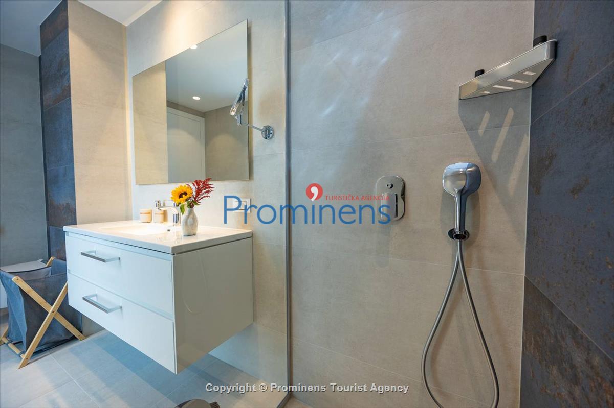 Luxury penthouse Sara Makarska