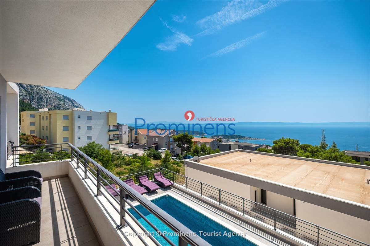 Villa Hota Makarska – Heated Pool, Hot Tub, Sauna, Gym, Sleeps 8