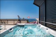 Villa Hota Makarska – Heated Pool, Hot Tub, Sauna, Gym, Sleeps 8