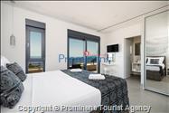 Villa Hota Makarska – Heated Pool, Hot Tub, Sauna, Gym, Sleeps 8