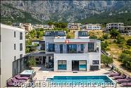 Villa Hota Makarska – Heated Pool, Hot Tub, Sauna, Gym, Sleeps 8