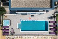 Villa Hota Makarska – Heated Pool, Hot Tub, Sauna, Gym, Sleeps 8