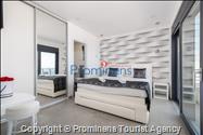 Villa Hota Makarska – Heated Pool, Hot Tub, Sauna, Gym, Sleeps 8