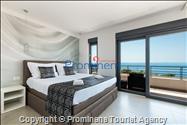 Villa Hota Makarska – Heated Pool, Hot Tub, Sauna, Gym, Sleeps 8