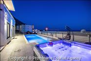 Villa Hota Makarska – Heated Pool, Hot Tub, Sauna, Gym, Sleeps 8