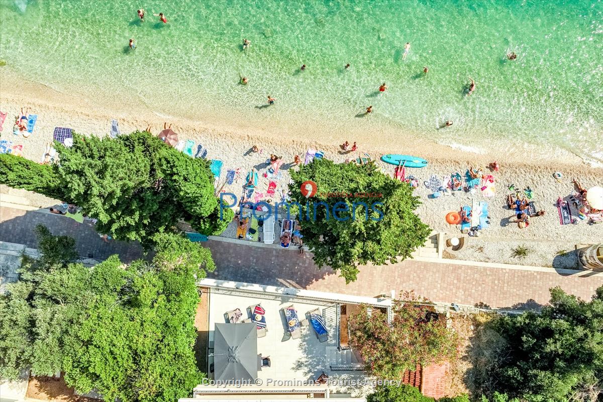 Beachfront Villa San't Antonio Podaca – 4 Bedrooms, 2 Families, Direct Sea Access, Makarska Riviera