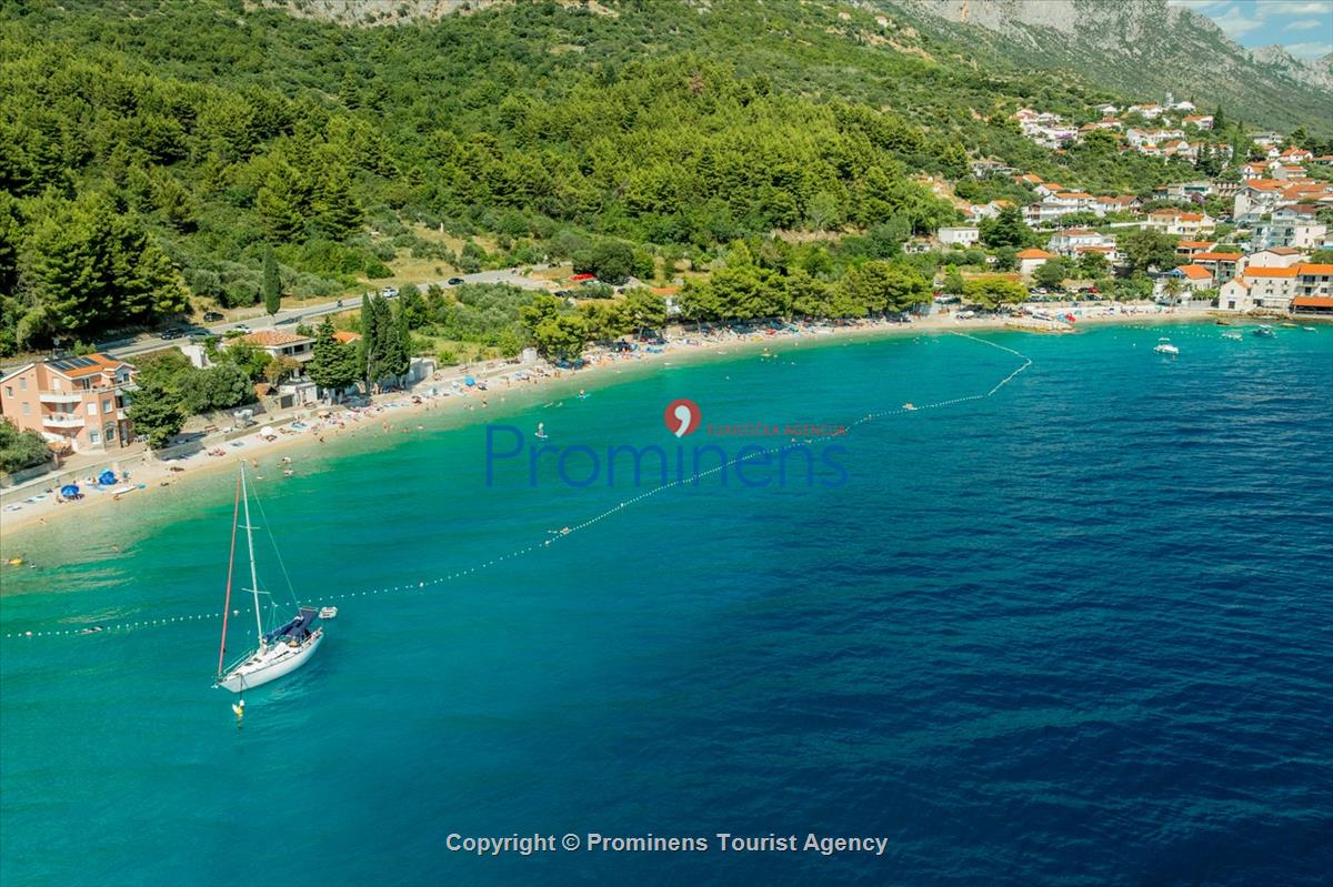 Beachfront Villa San't Antonio Podaca – 4 Bedrooms, 2 Families, Direct Sea Access, Makarska Riviera