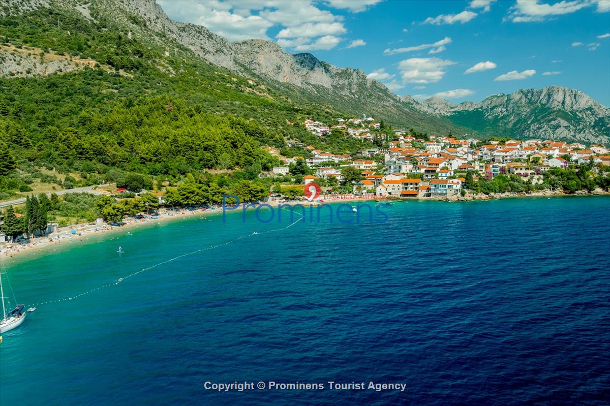Beachfront Villa San't Antonio Podaca – 4 Bedrooms, 2 Families, Direct Sea Access, Makarska Riviera