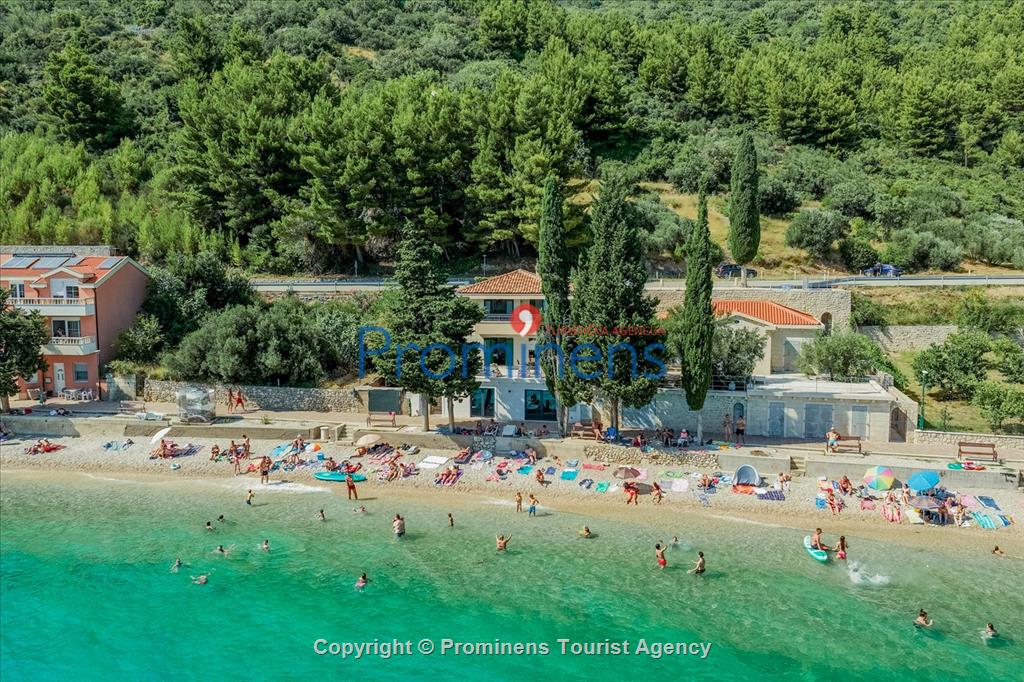 Beachfront Villa San't Antonio Podaca – 4 Bedrooms, 2 Families, Direct Sea Access, Makarska Riviera