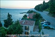 Beachfront Villa San't Antonio Podaca – 4 Bedrooms, 2 Families, Direct Sea Access, Makarska Riviera