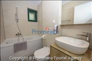 Beachfront Villa San't Antonio Podaca – 4 Bedrooms, 2 Families, Direct Sea Access, Makarska Riviera