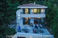 Beachfront Villa San't Antonio Podaca – 4 Bedrooms, 2 Families, Direct Sea Access, Makarska Riviera