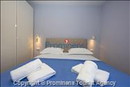 Beachfront Villa San't Antonio Podaca – 4 Bedrooms, 2 Families, Direct Sea Access, Makarska Riviera