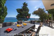 Beachfront Villa San't Antonio Podaca – 4 Bedrooms, 2 Families, Direct Sea Access, Makarska Riviera