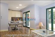 Beachfront Villa San't Antonio Podaca – 4 Bedrooms, 2 Families, Direct Sea Access, Makarska Riviera