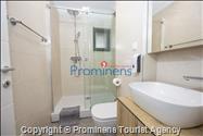 Beachfront Villa San't Antonio Podaca – 4 Bedrooms, 2 Families, Direct Sea Access, Makarska Riviera