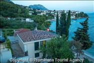 Beachfront Villa San't Antonio Podaca – 4 Bedrooms, 2 Families, Direct Sea Access, Makarska Riviera