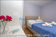 Beachfront Villa San't Antonio Podaca – 4 Bedrooms, 2 Families, Direct Sea Access, Makarska Riviera