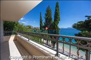 Beachfront Villa San't Antonio Podaca – 4 Bedrooms, 2 Families, Direct Sea Access, Makarska Riviera