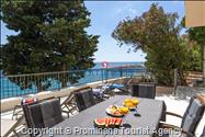Beachfront Villa San't Antonio Podaca – 4 Bedrooms, 2 Families, Direct Sea Access, Makarska Riviera