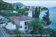 Beachfront Villa San't Antonio Podaca – 4 Bedrooms, 2 Families, Direct Sea Access, Makarska Riviera