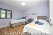 Beachfront Villa San't Antonio Podaca – 4 Bedrooms, 2 Families, Direct Sea Access, Makarska Riviera