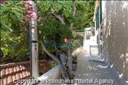Beachfront Villa San't Antonio Podaca – 4 Bedrooms, 2 Families, Direct Sea Access, Makarska Riviera