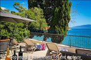 Beachfront Villa San't Antonio Podaca – 4 Bedrooms, 2 Families, Direct Sea Access, Makarska Riviera