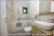 Beachfront Villa San't Antonio Podaca – 4 Bedrooms, 2 Families, Direct Sea Access, Makarska Riviera