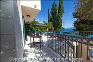 Beachfront Villa San't Antonio Podaca – 4 Bedrooms, 2 Families, Direct Sea Access, Makarska Riviera