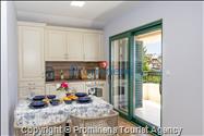 Beachfront Villa San't Antonio Podaca – 4 Bedrooms, 2 Families, Direct Sea Access, Makarska Riviera