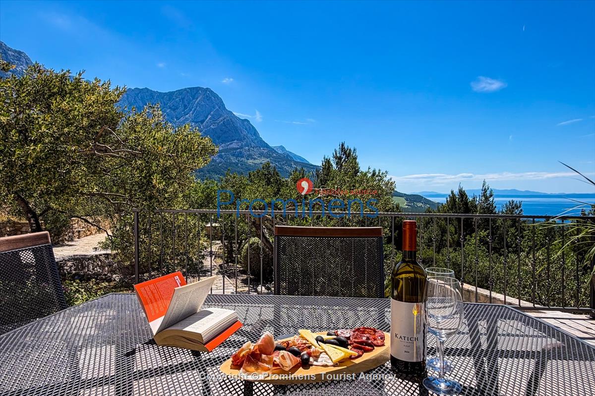 Holiday home Vista Mare with pool and sea view Baska Voda