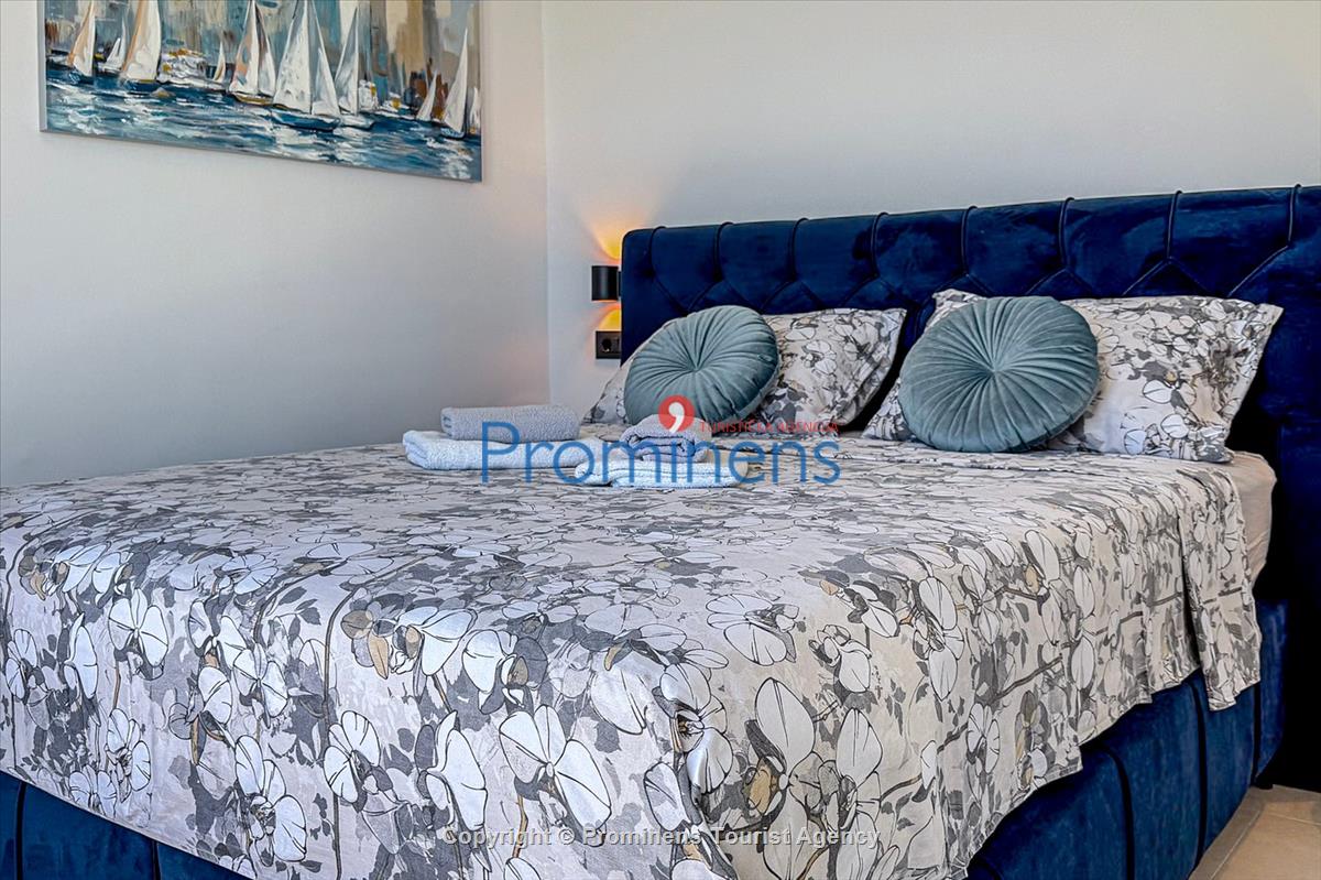 Holiday home Vista Mare with pool and sea view Baska Voda