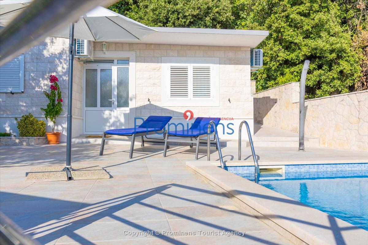Ferienhaus Giran mit Pool und Meerblick in Bast, Makarska Riviera, Dalmatien - Kroatien Urlaub