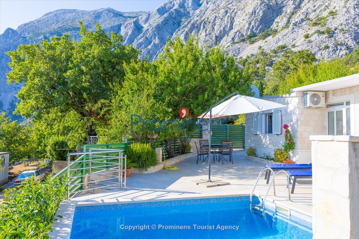 Ferienhaus Giran mit Pool und Meerblick in Bast, Makarska Riviera, Dalmatien - Kroatien Urlaub