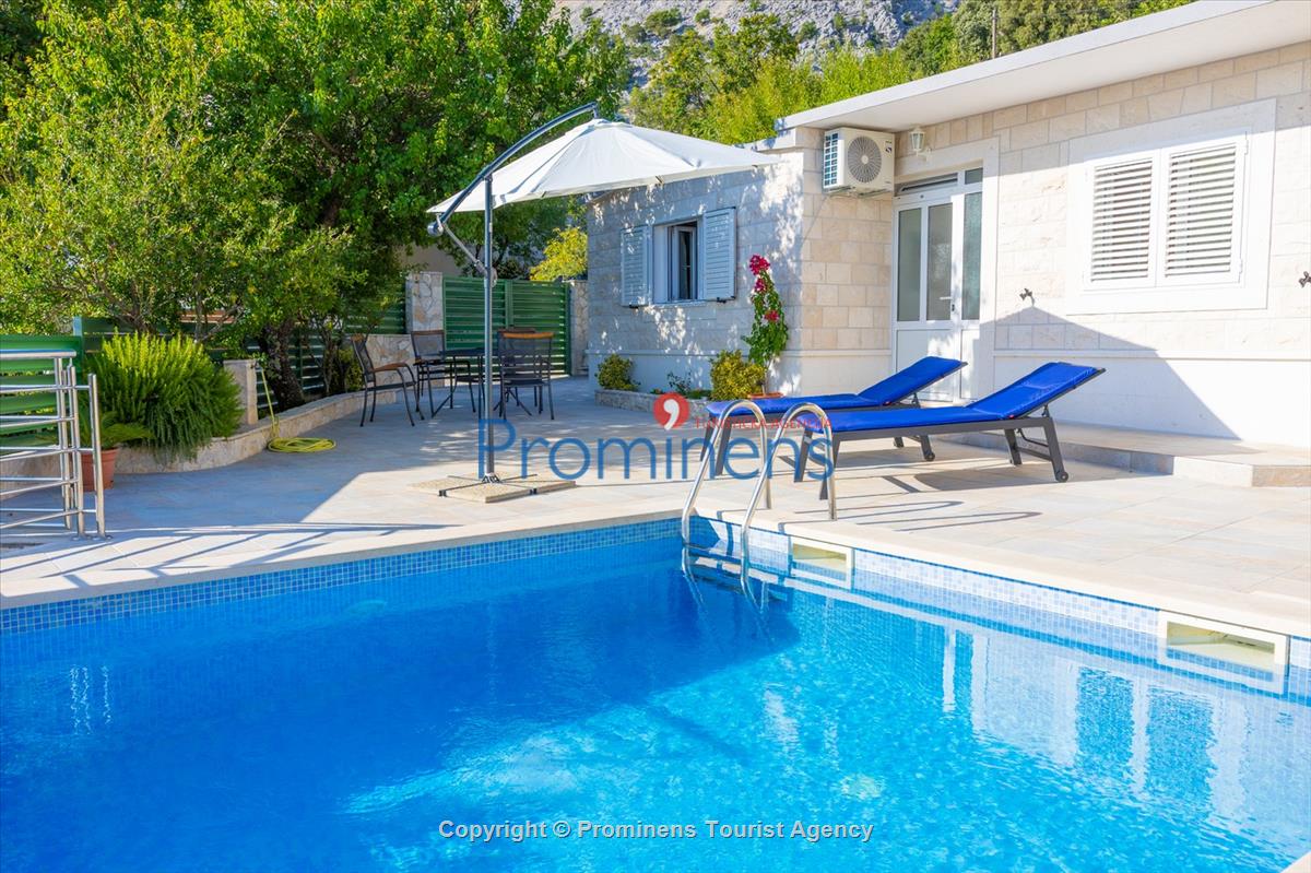 Ferienhaus Giran mit Pool und Meerblick in Bast, Makarska Riviera, Dalmatien - Kroatien Urlaub