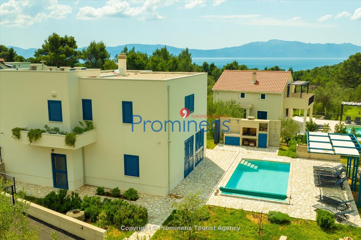  Ferienhaus mit beheiztem Pool und drei Schlafzimmern an der atemberaubenden Makarska Riviera in Kroatien