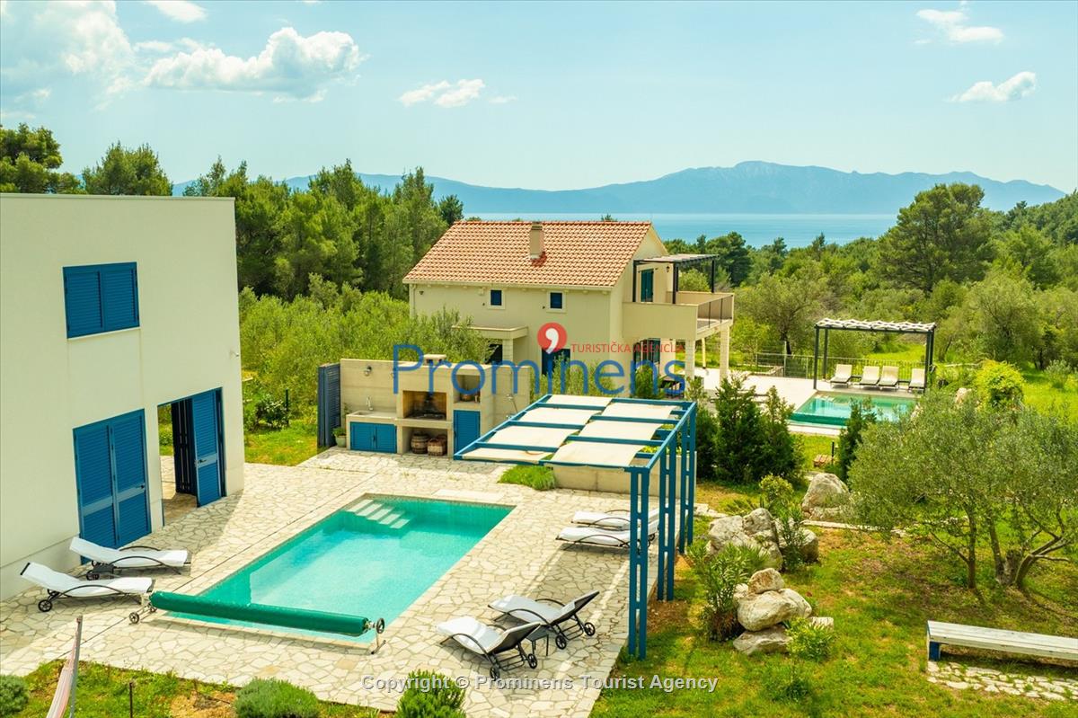  Ferienhaus mit beheiztem Pool und drei Schlafzimmern an der atemberaubenden Makarska Riviera in Kroatien